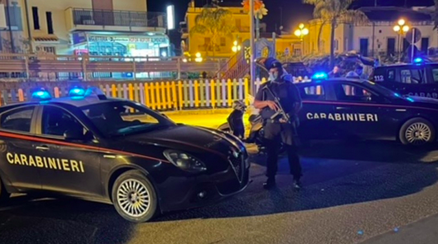 Taormina, intensificati controlli sulla movida: maxi multa per un locale, denunciati alcuni turisti stranieri