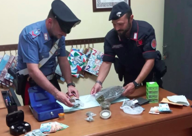 Taormina, nascondeva droga in macchina: arrestato