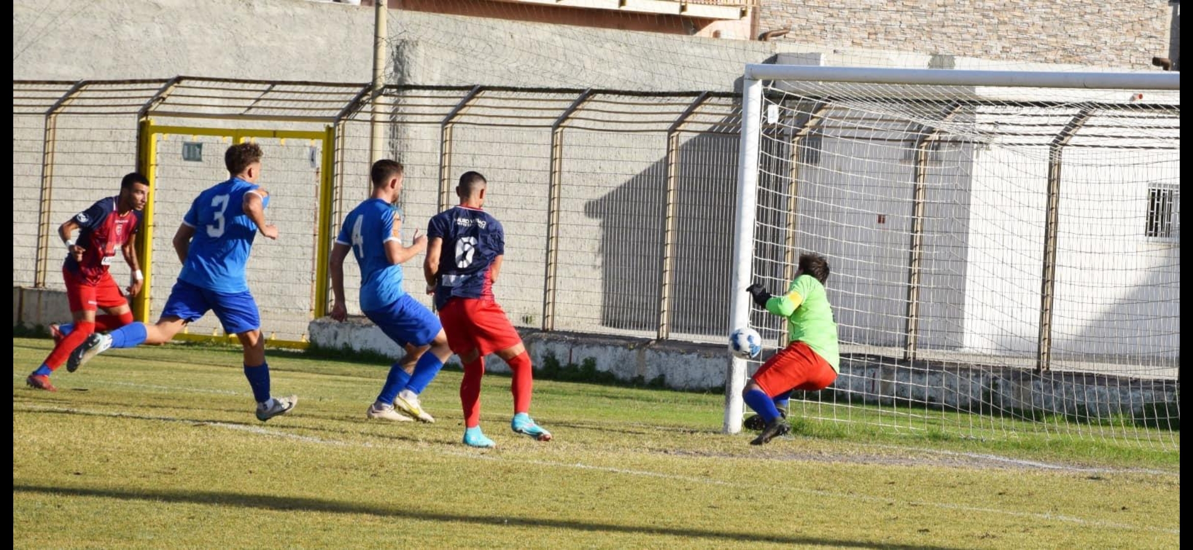Eccellenza, il Milazzo in vetta non si ferma più: La Spada e Dama stendono il Misterbianco