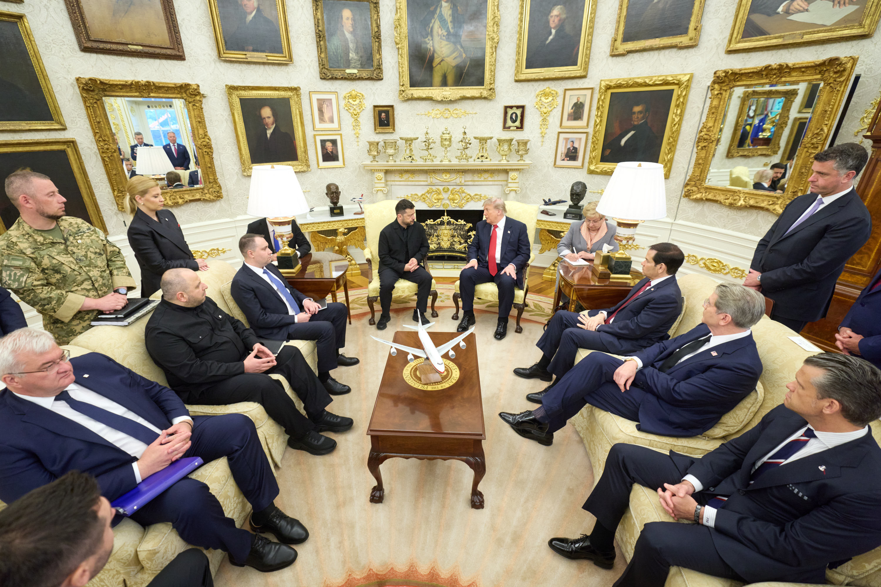 Trump riceve Zelensky e Netanyahu alla Casa Bianca: focus su Ucraina, Iran e sicurezza regionale